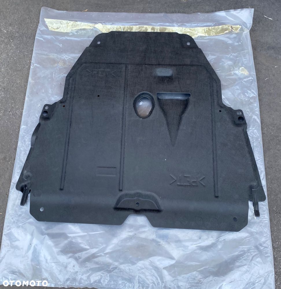 RENAULT MEGANE 4 IV  NOWA !!! Oryginalna OSŁONA DOLNA SILNIKA PŁYTA  obudowa POD SILNIK SILNIKA 758905275R Wwa - 3