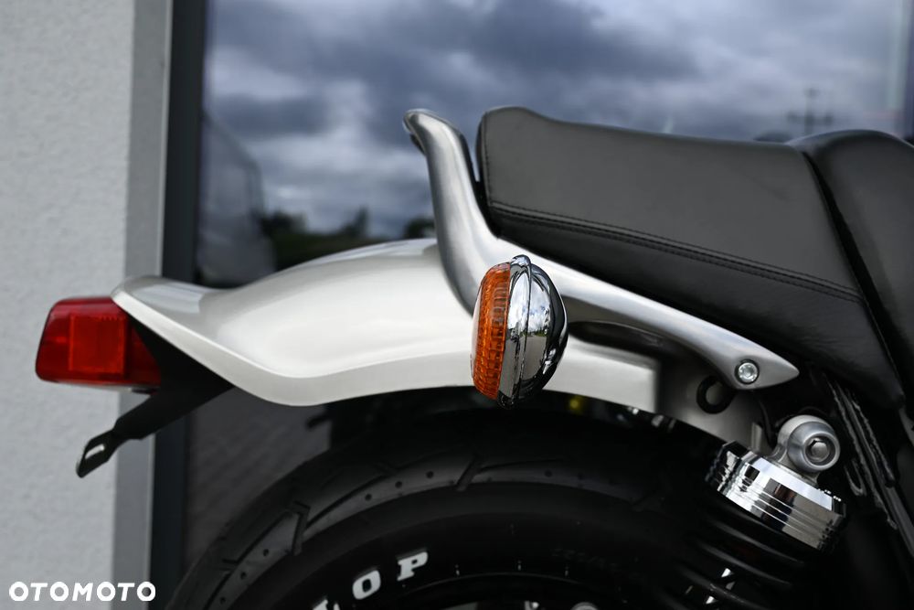 Yamaha V-MAX - 29