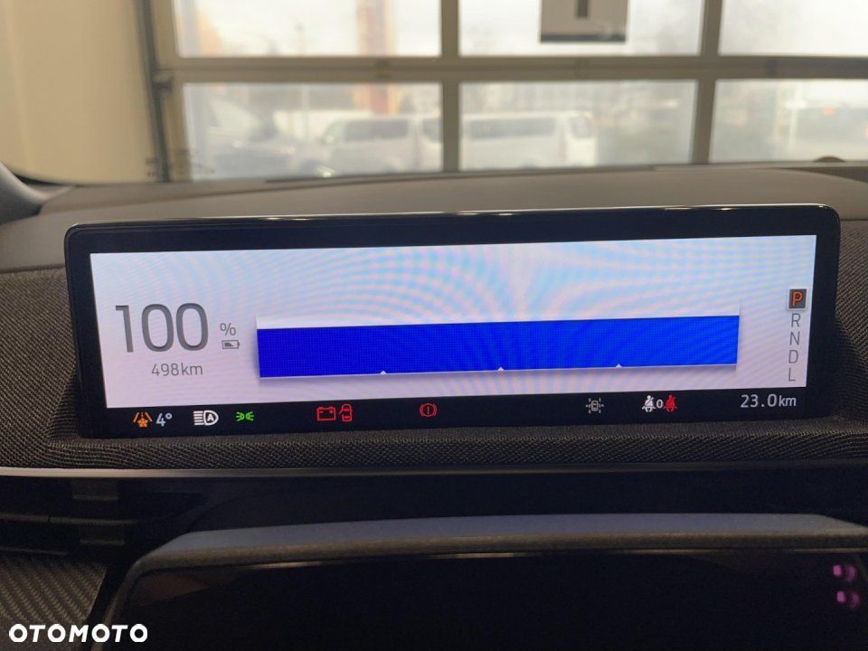 Ford Mustang Mach-E - 12