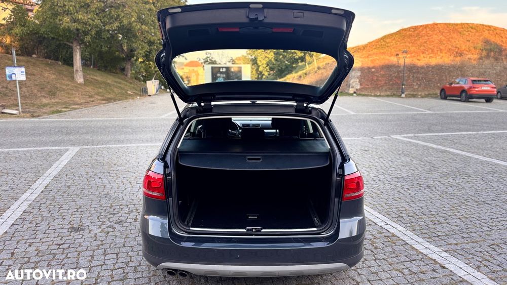 Volkswagen Passat - 17