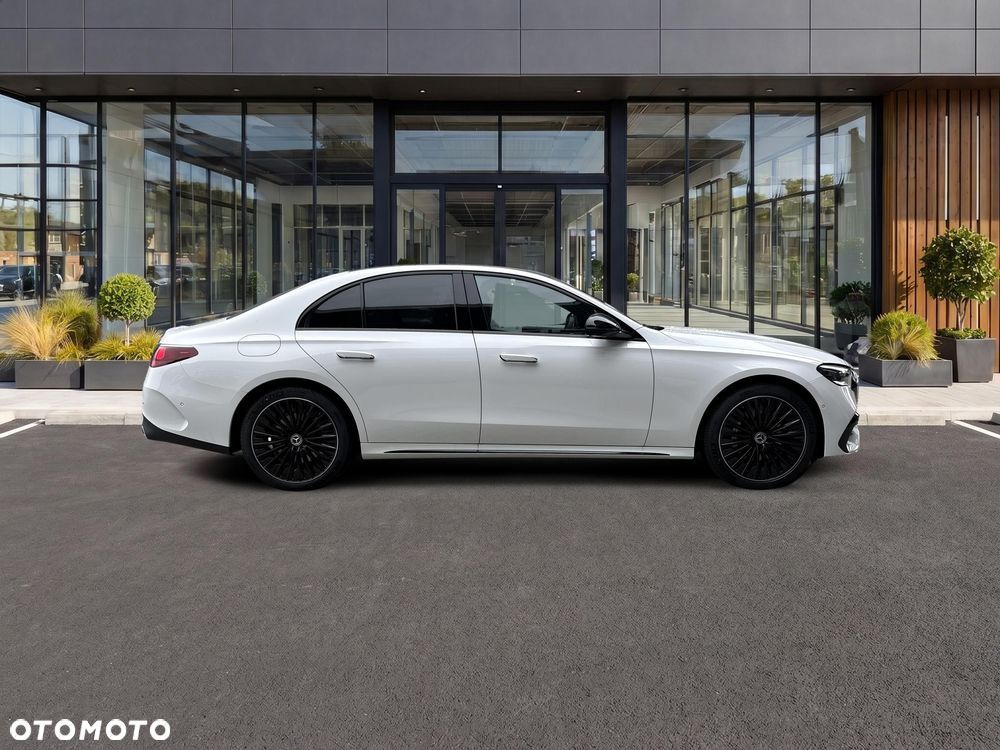 Mercedes-Benz Klasa E 300 de PHEV 4-Matic AMG 9G-Tronic - 5