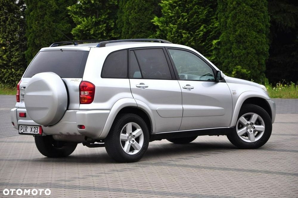Toyota RAV4 2.0 VVT-i 4x4 - 15
