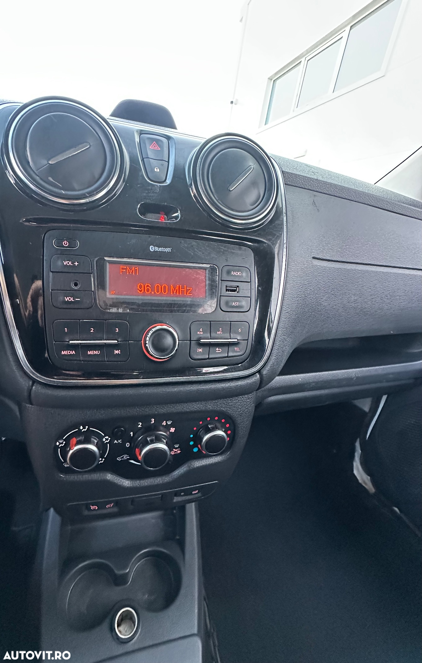 Dacia Lodgy 1.5 Blue dCi Ambiance - 11
