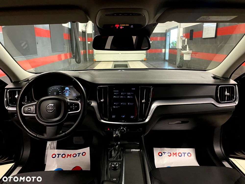 Volvo V60 D4 Geartronic Momentum - 16