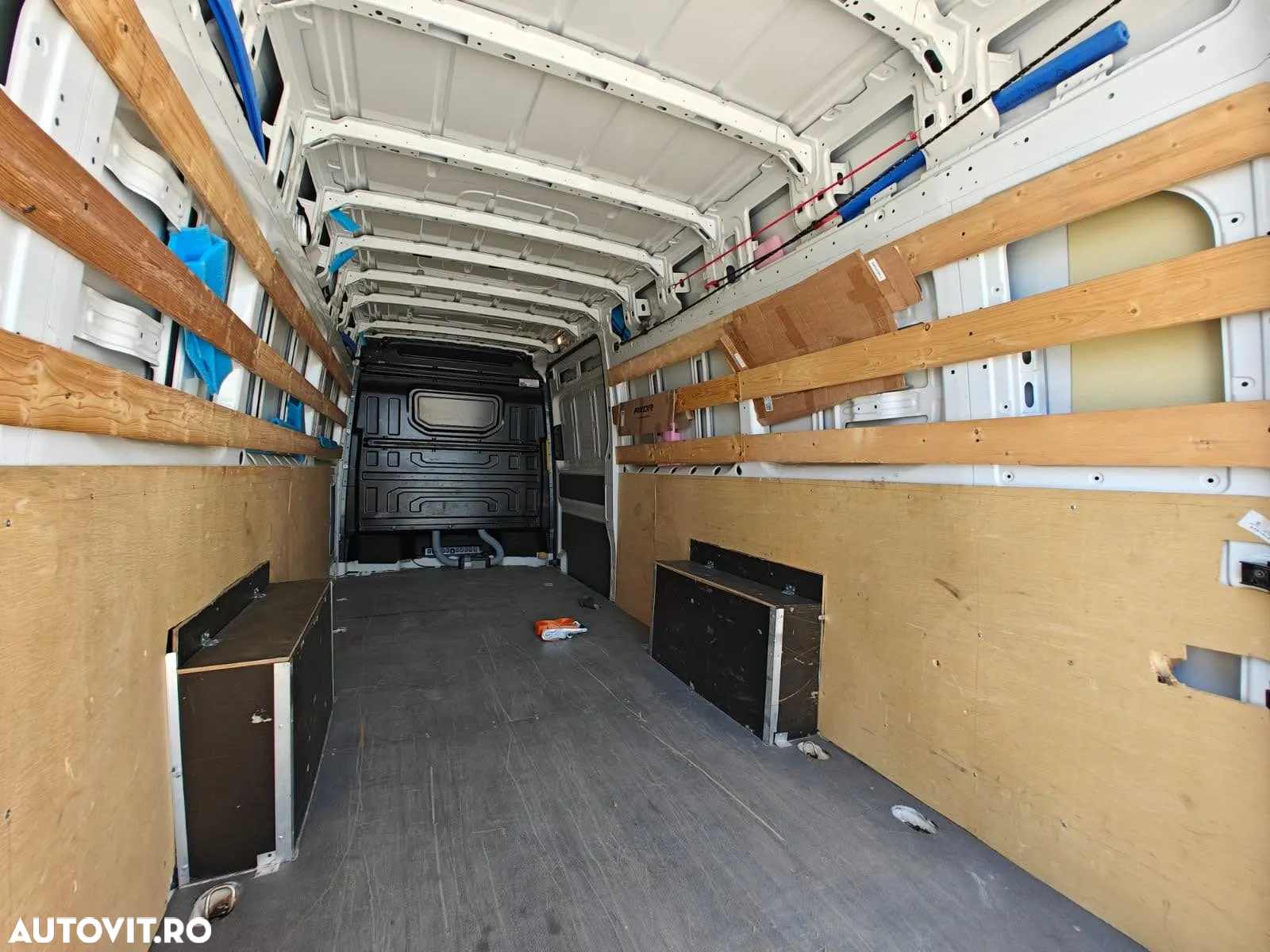 Volkswagen Crafter 3.5 Furgon L5H3 - 33