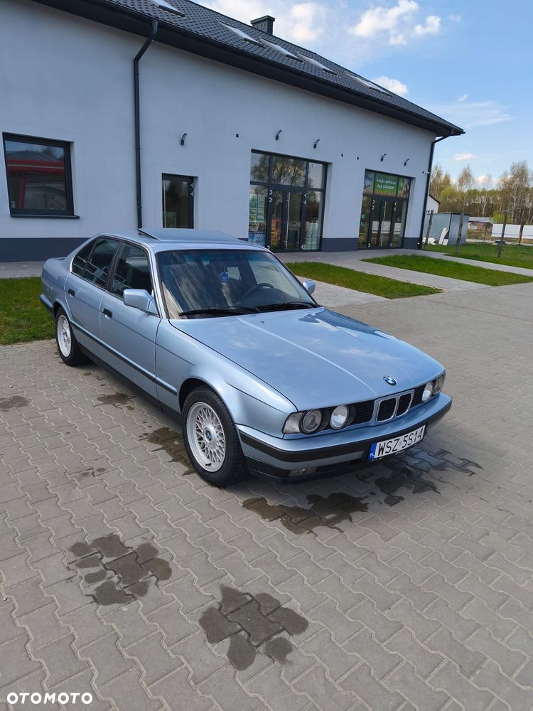 BMW Seria 5 520i - 15