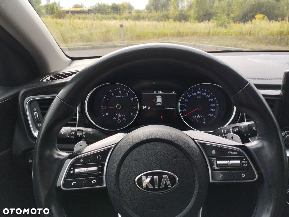 Kia XCeed 1.6 T-GDI L Business Line DCT - 15