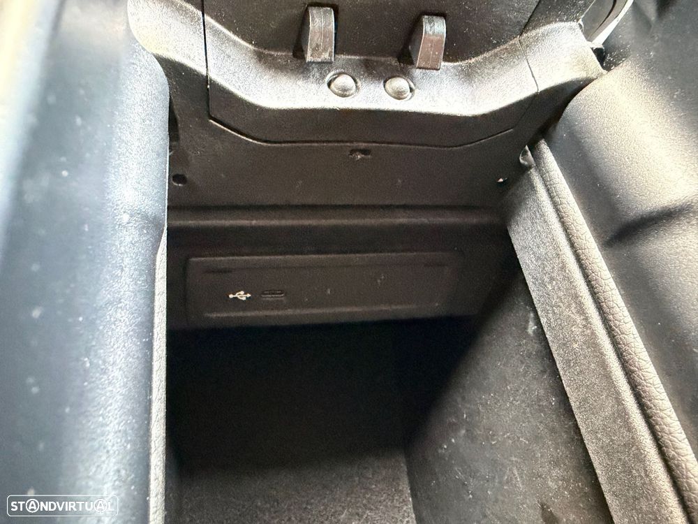 Mercedes-Benz A 180 7G-DCT Style - 33