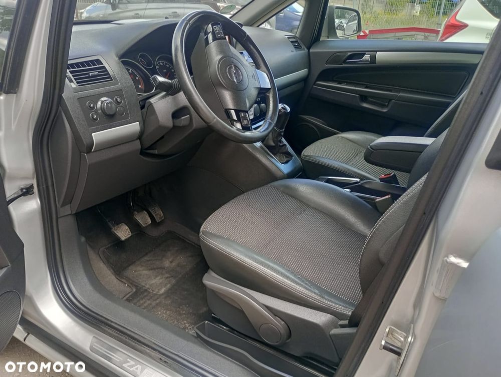 Opel Zafira - 5
