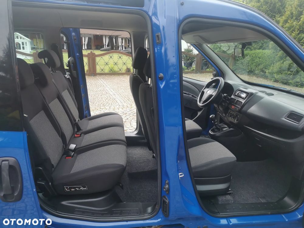Fiat Doblo 1.6 16V Multijet Emotion - 10