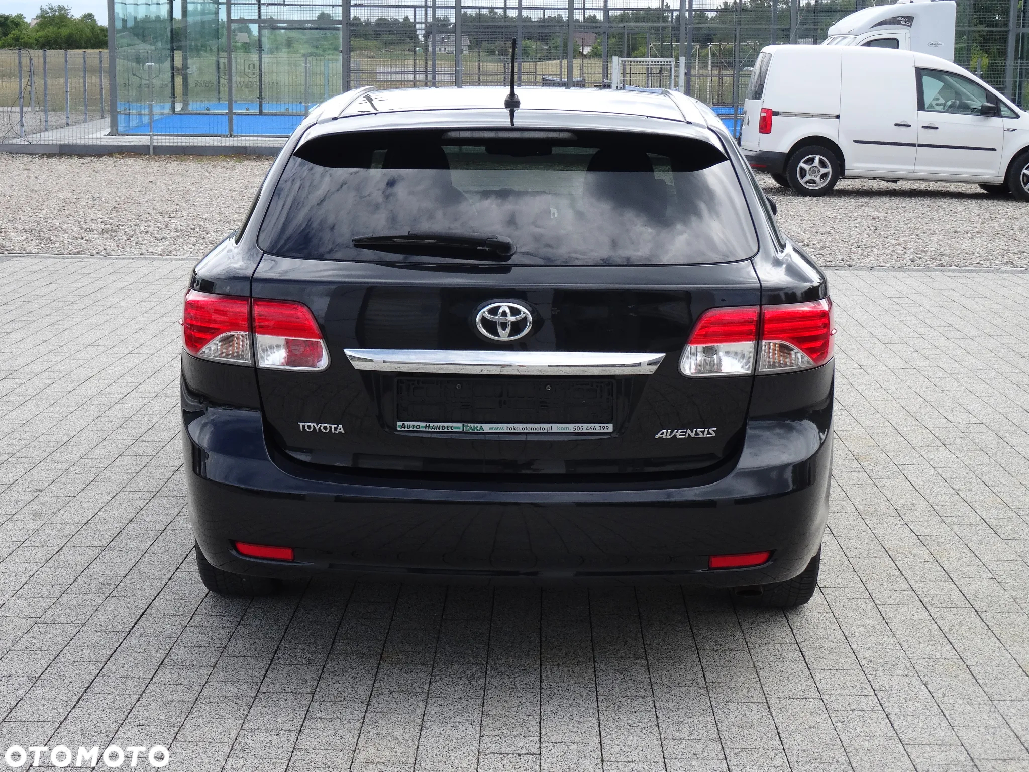 Toyota Avensis 2.0 D-4D Active - 11