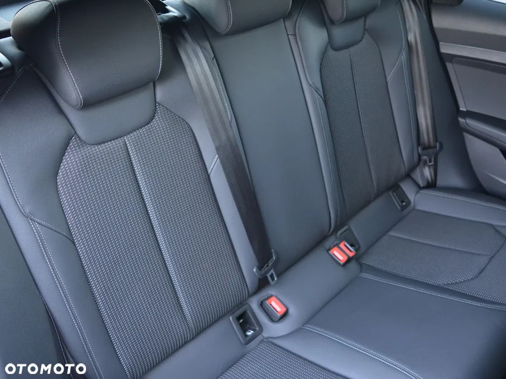 Audi A1 Sportback 35 TFSI S-Line S tronic - 25