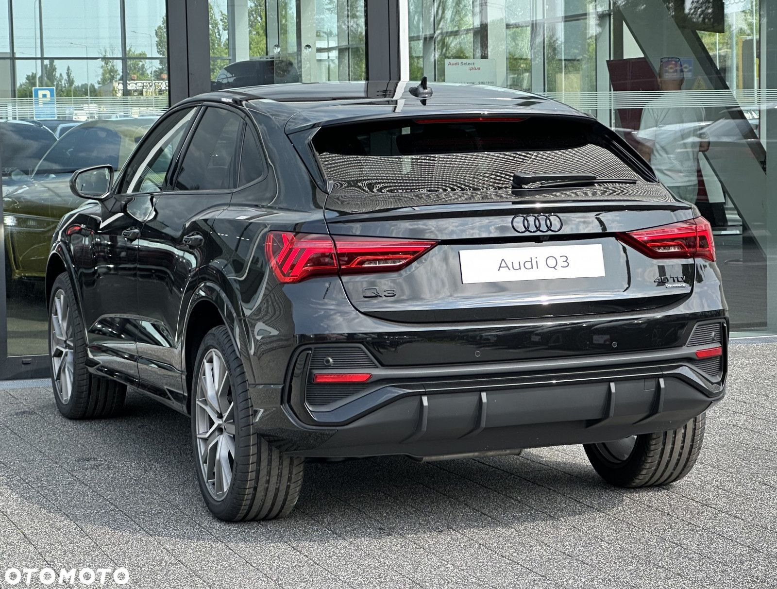 Audi Q3 Sportback - 9