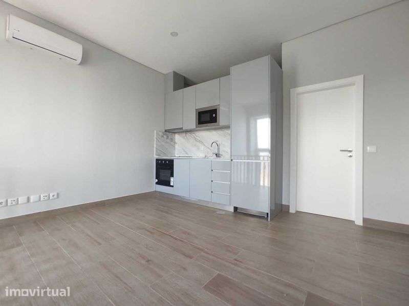 Apartamento com Entrada Independente ao Amial – Porto - Grande imagem: 4/12