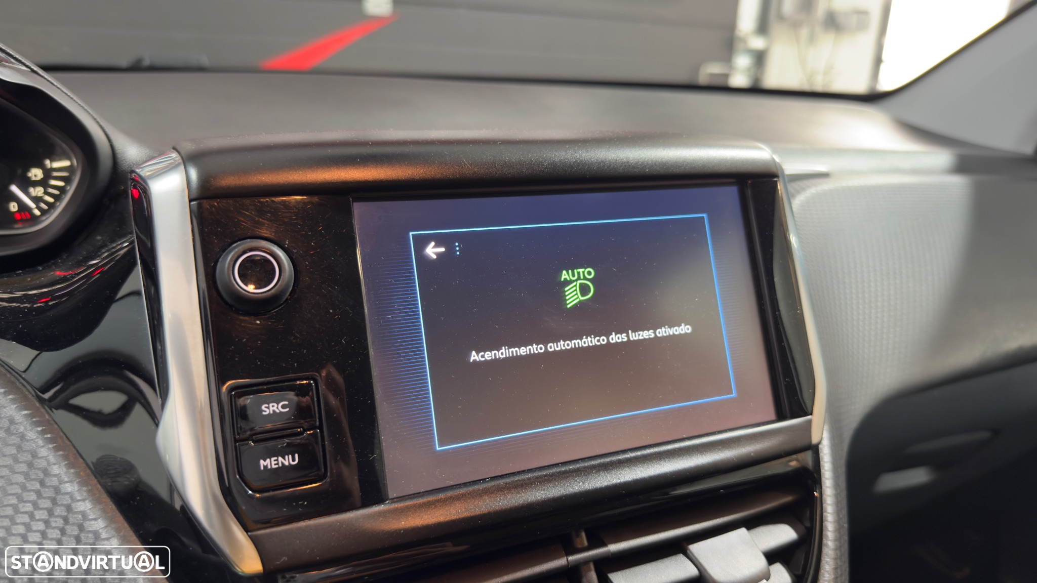 Peugeot 208 1.2 PureTech Signature - 18