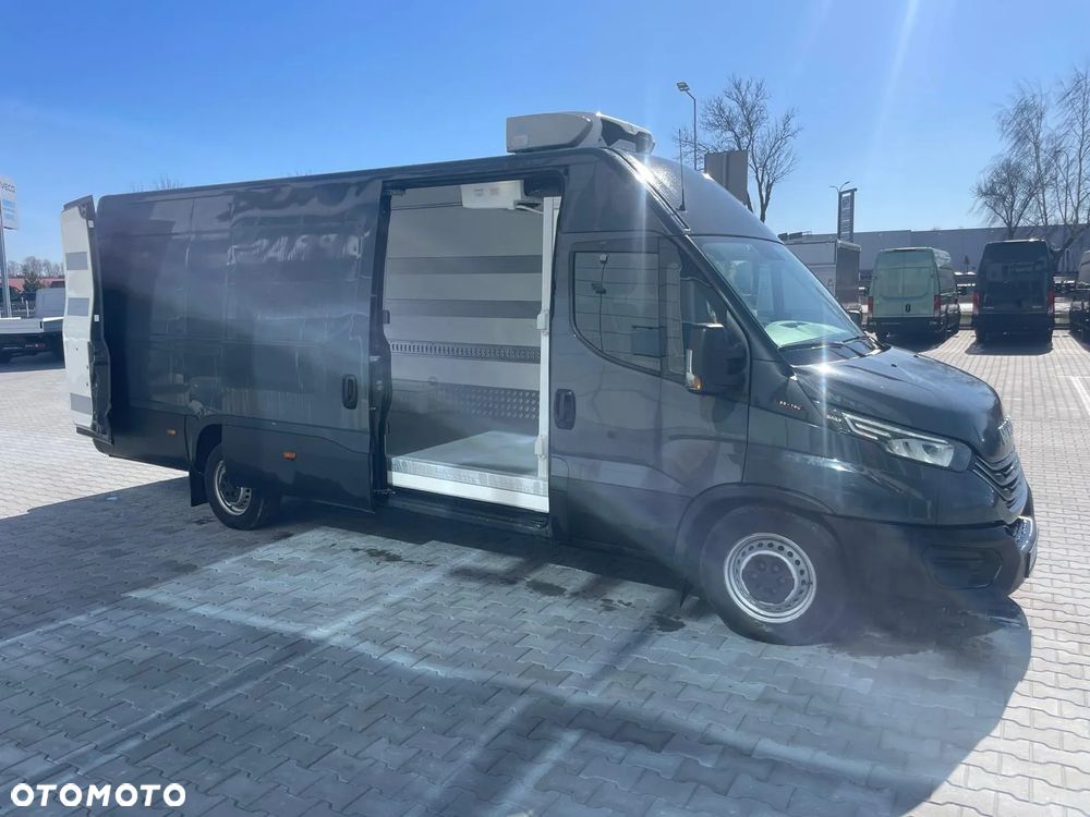 Iveco 35S18V Izoterma Furgon Maxi - 9