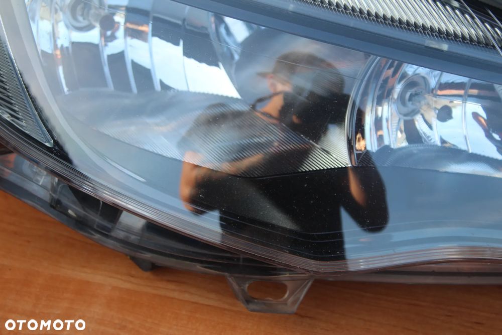 LAMPA PRAWA PRZEDNIA PRAWY PRZÓD OPEL ASTRA J CIEMNA 13371596 100% OK EUROPA BARDZO ŁADNA - 6