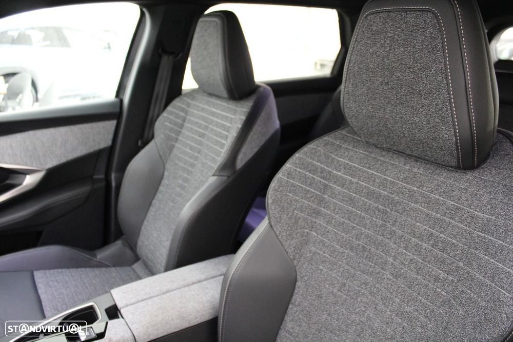 Peugeot E-5008 210 Allure Business - 11