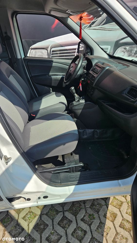 Opel COMBO - 5
