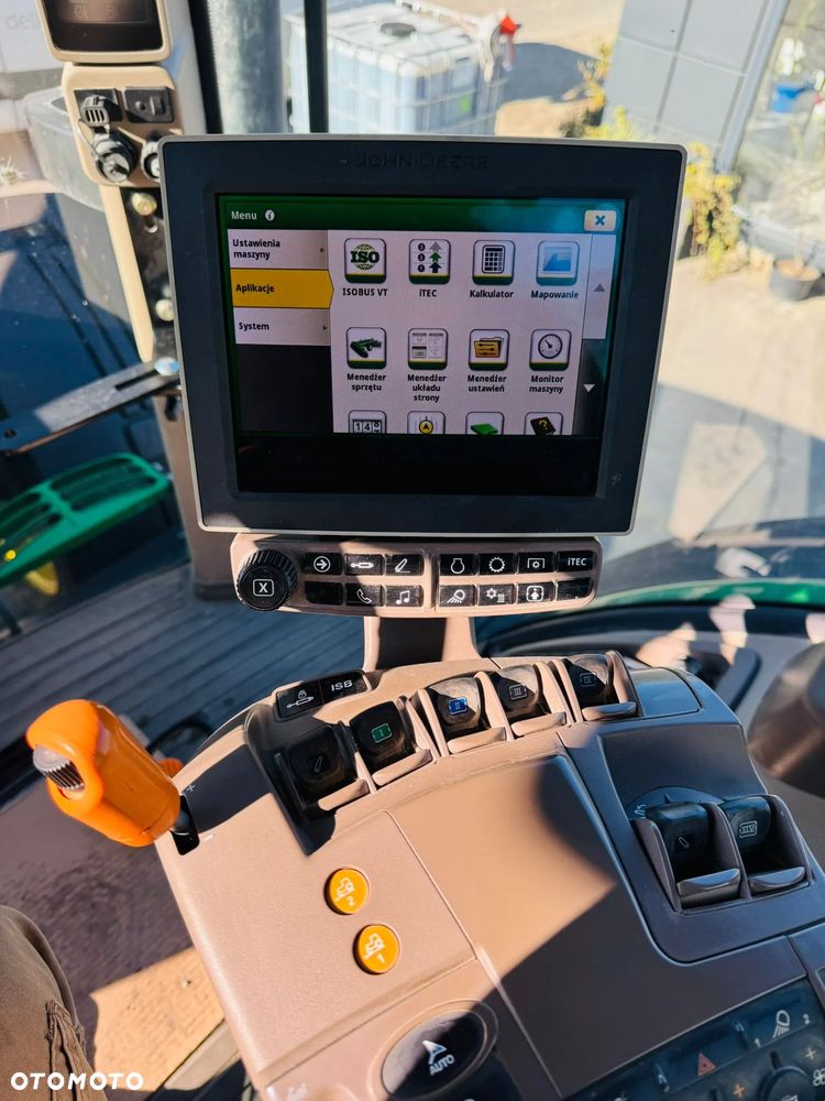 John Deere 7250R - 24