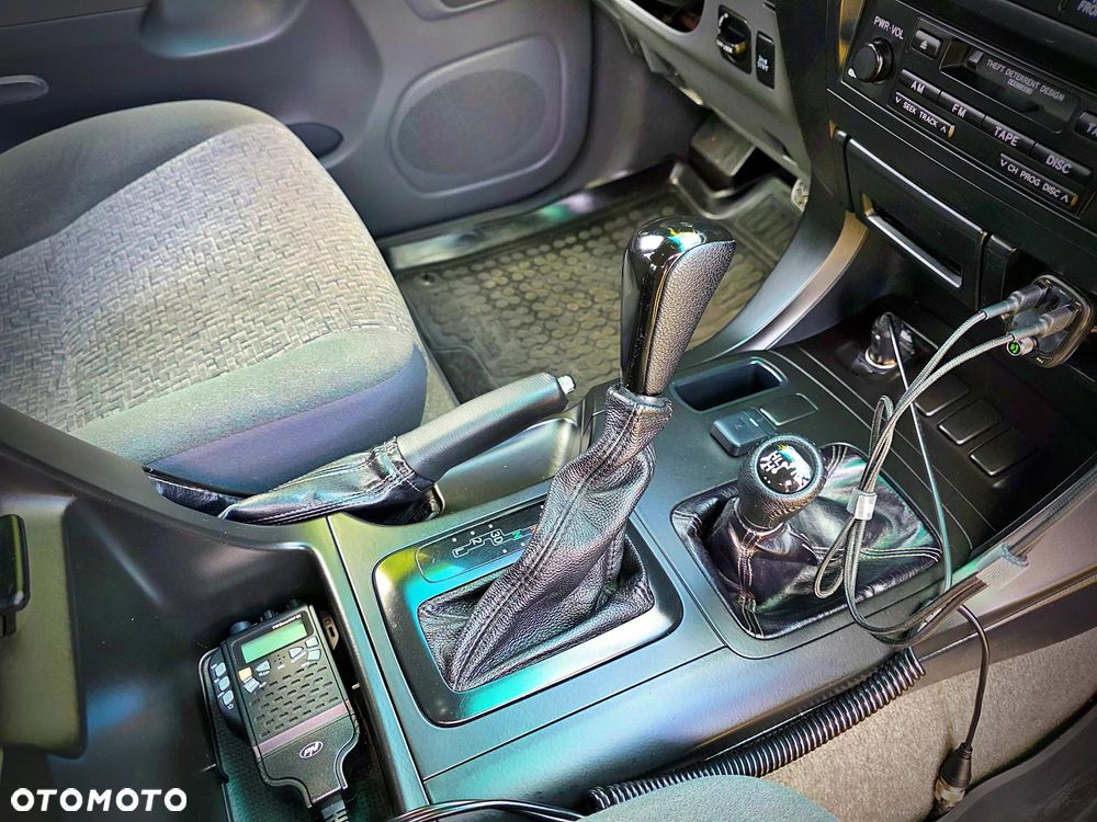 Toyota Land Cruiser - 25