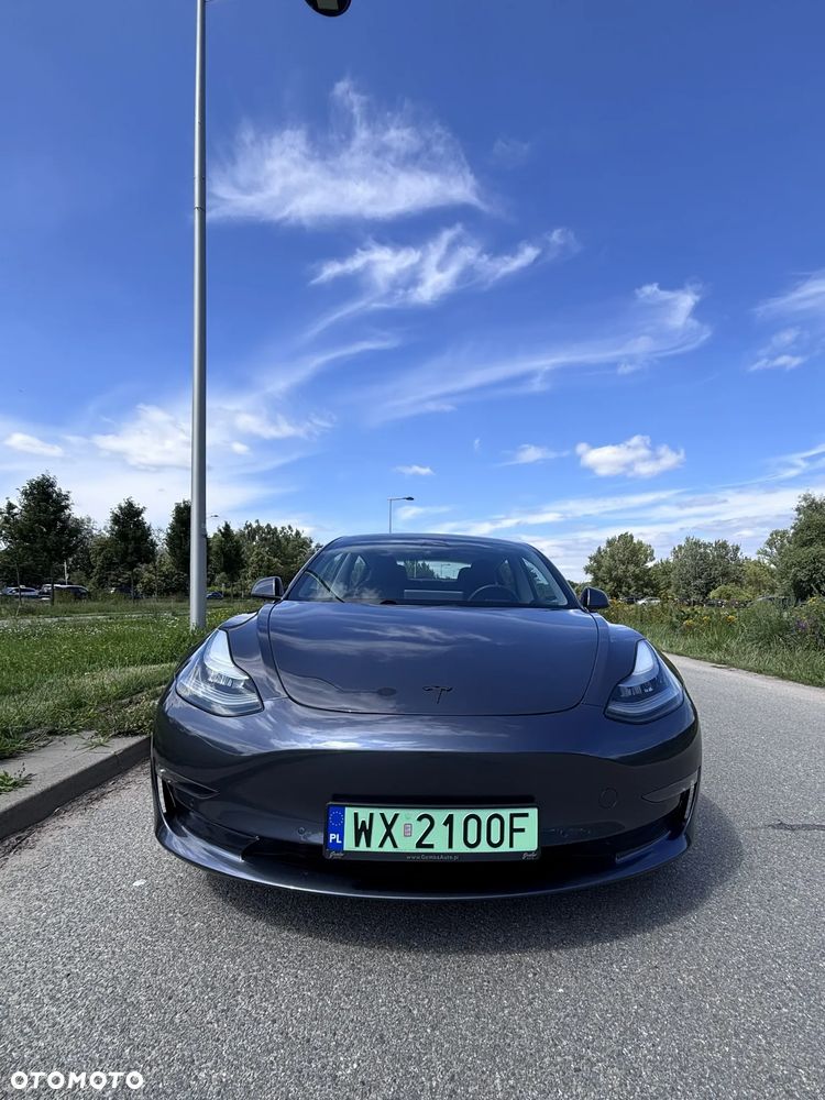 Tesla Model 3 Langstreckenbatterie Allradantrieb Dual Motor - 7