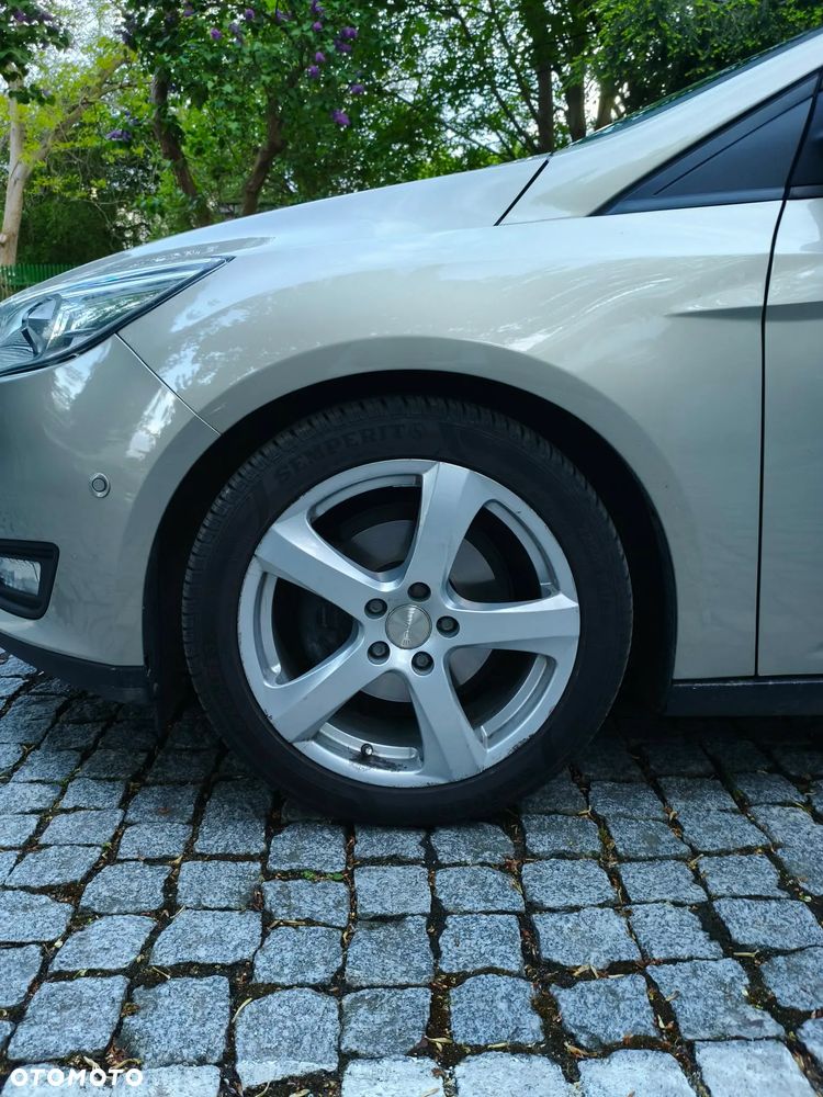Ford Focus 1.0 EcoBoost Trend Sport - 8