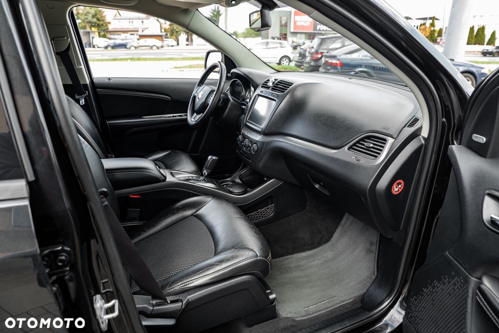 Fiat Freemont 2.0 Multijet 16V DPF Automatik Allrad Black Code - 22