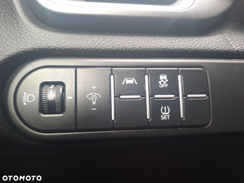 Kia Ceed 1.5 T-GDI M - 26
