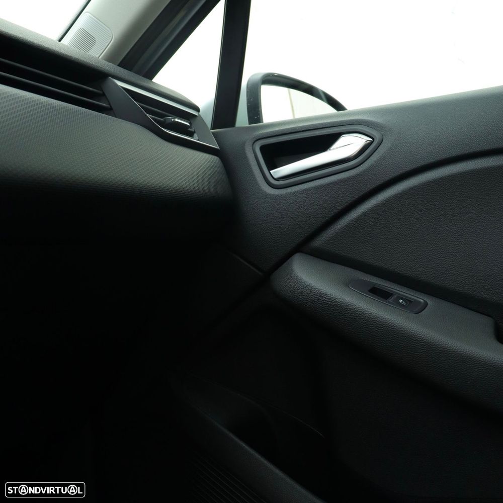 Renault Clio 1.0 TCe Limited CVT - 22