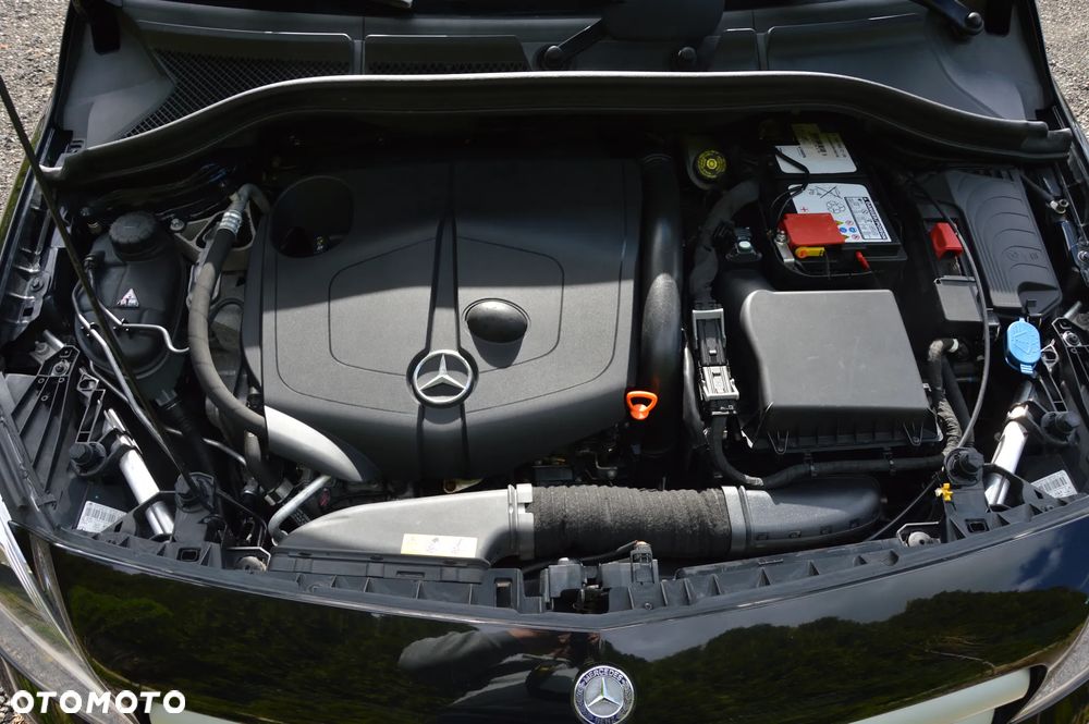Mercedes-Benz Klasa B 180 CDI (BlueEFFICIENCY) - 39
