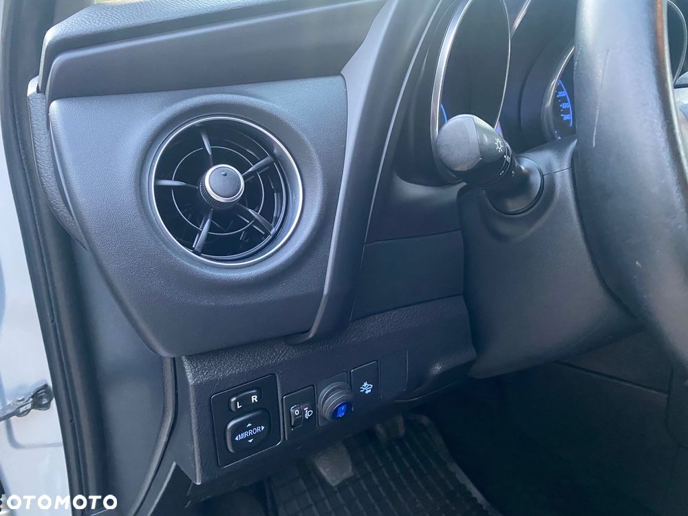 Toyota Auris - 34