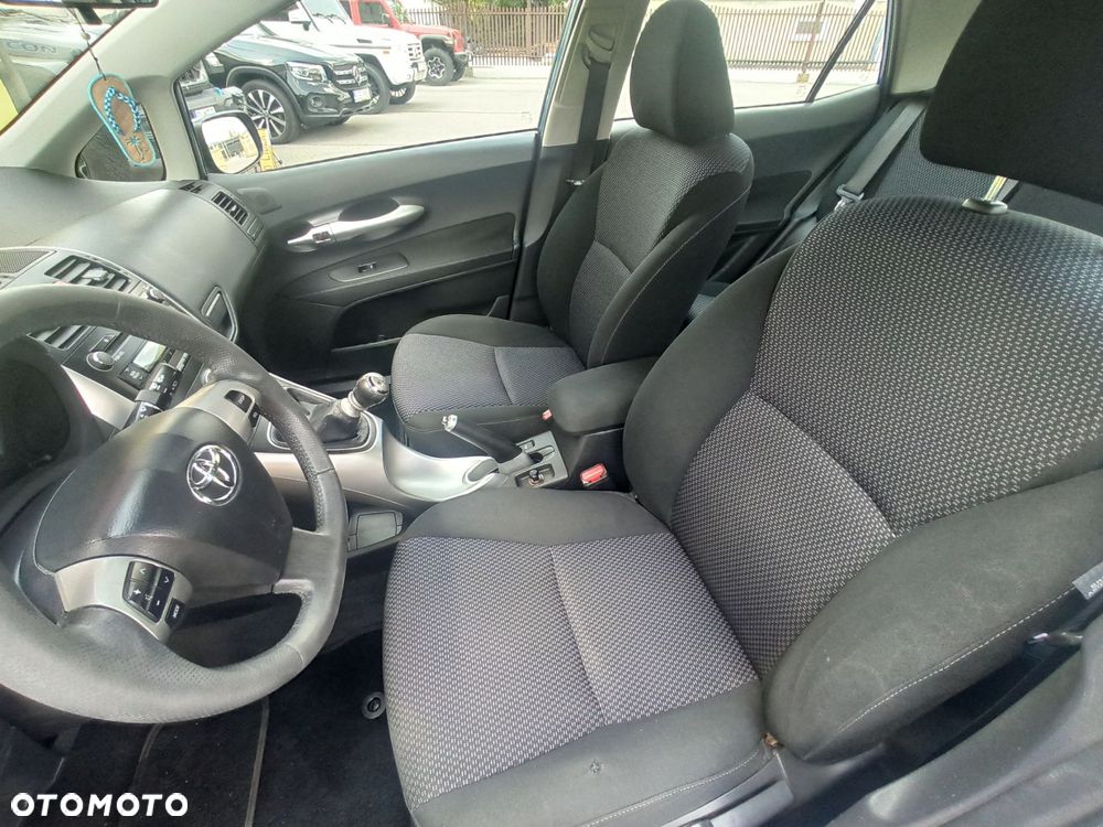 Toyota Auris - 7