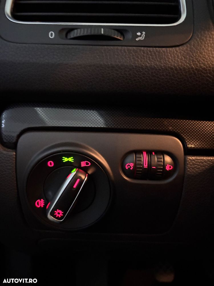 Volkswagen Golf 1.6 TDI DPF Style - 22