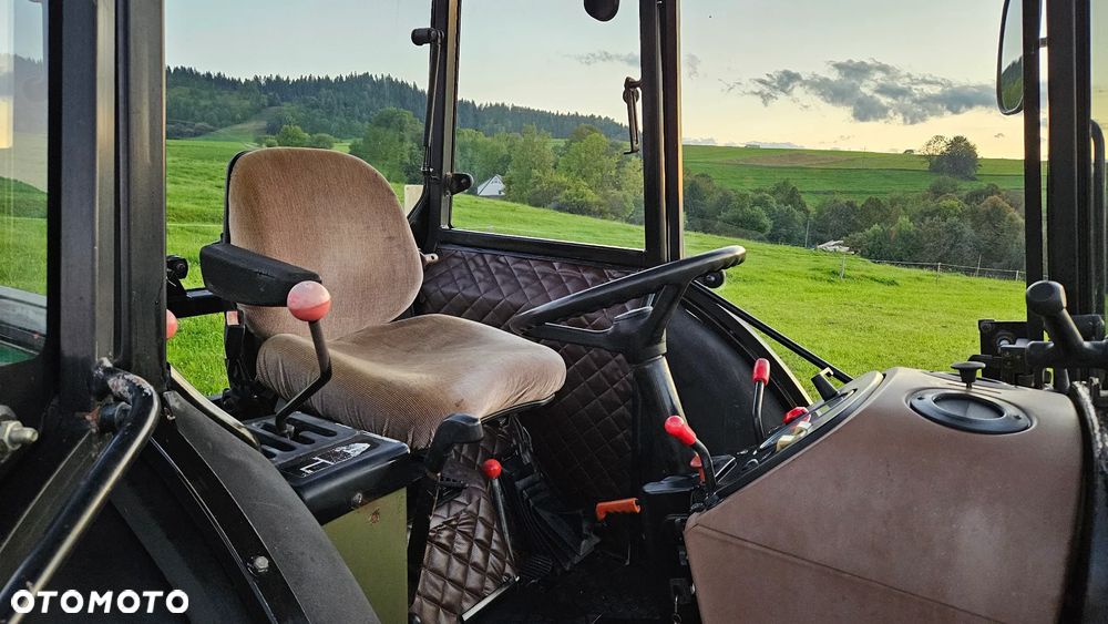 John Deere 1950 - 6