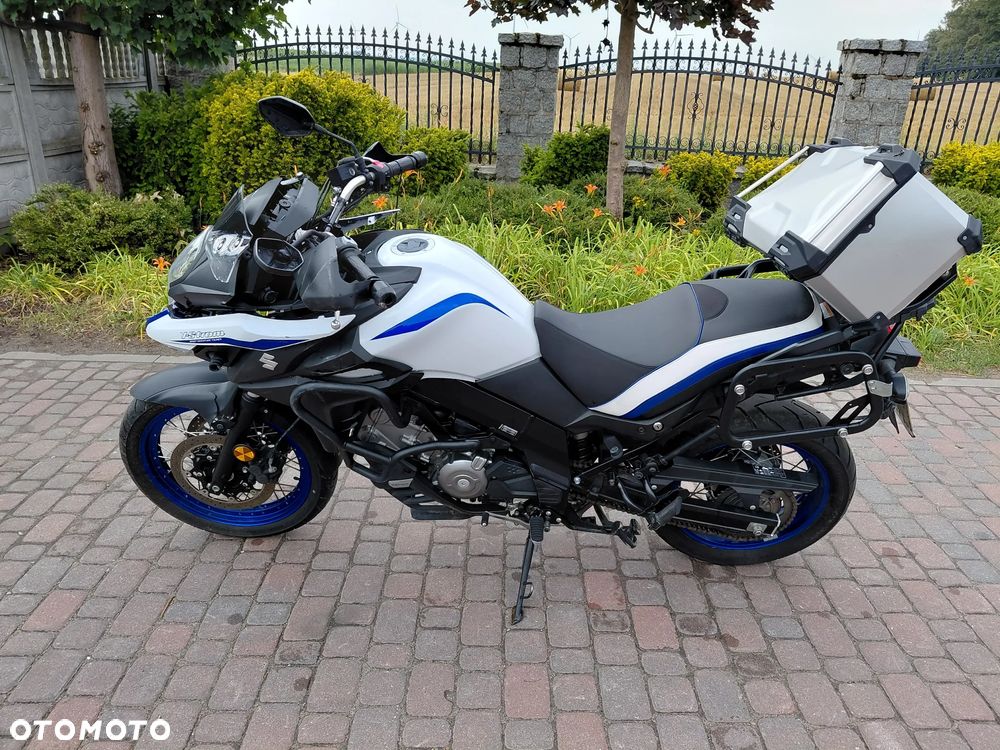 Suzuki V-STROM - 3
