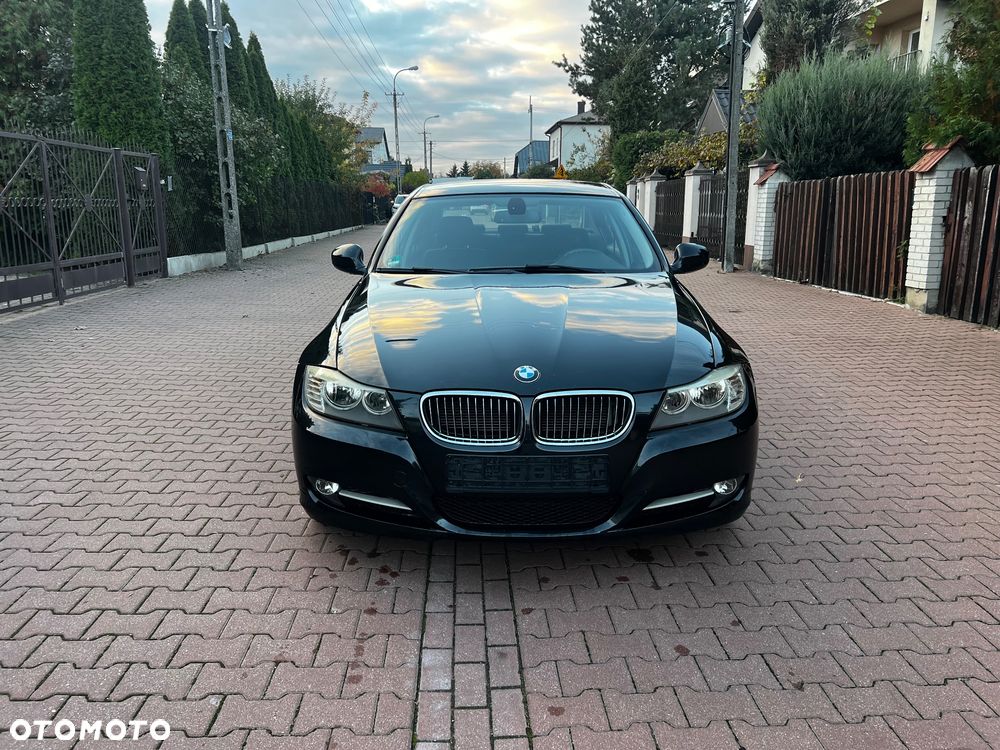 BMW Seria 3 318i Edition Exclusive - 2