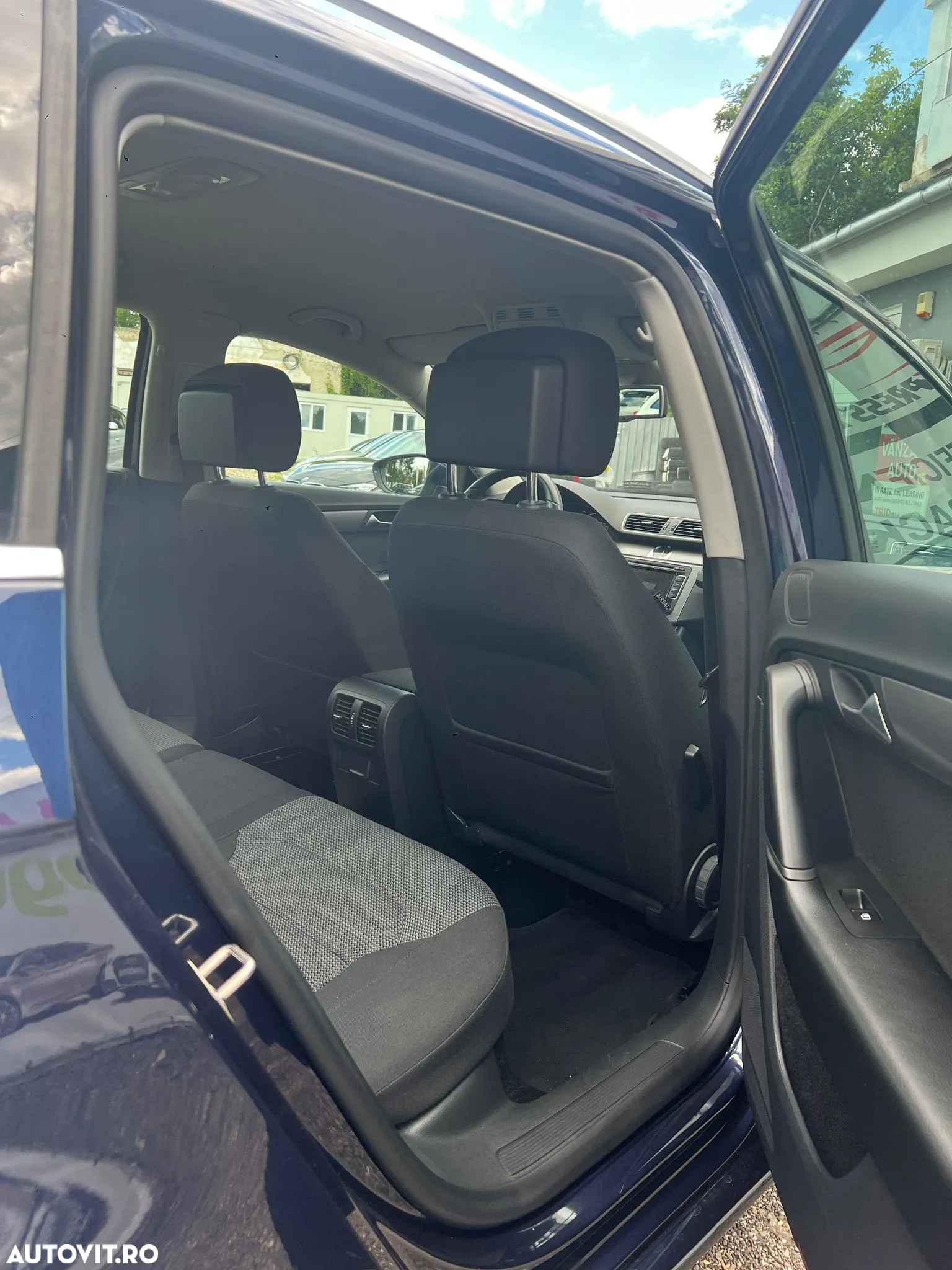 Volkswagen Passat Variant 2.0 TDI BlueMotion Technology Comfortline - 27
