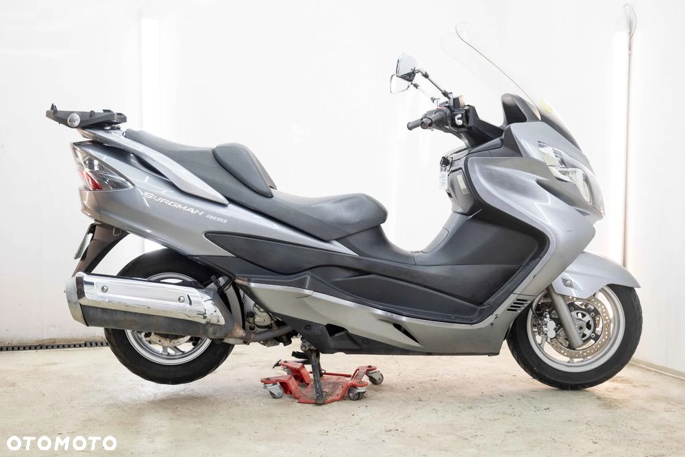 Suzuki Burgman - 5