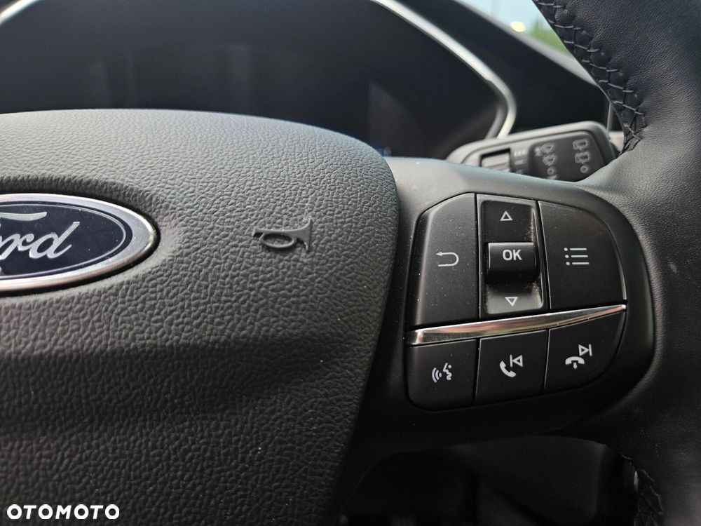 Ford Kuga - 14