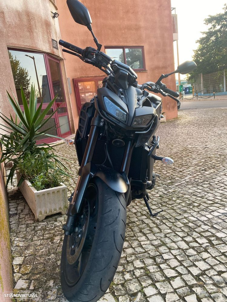Yamaha MT-09 - 9