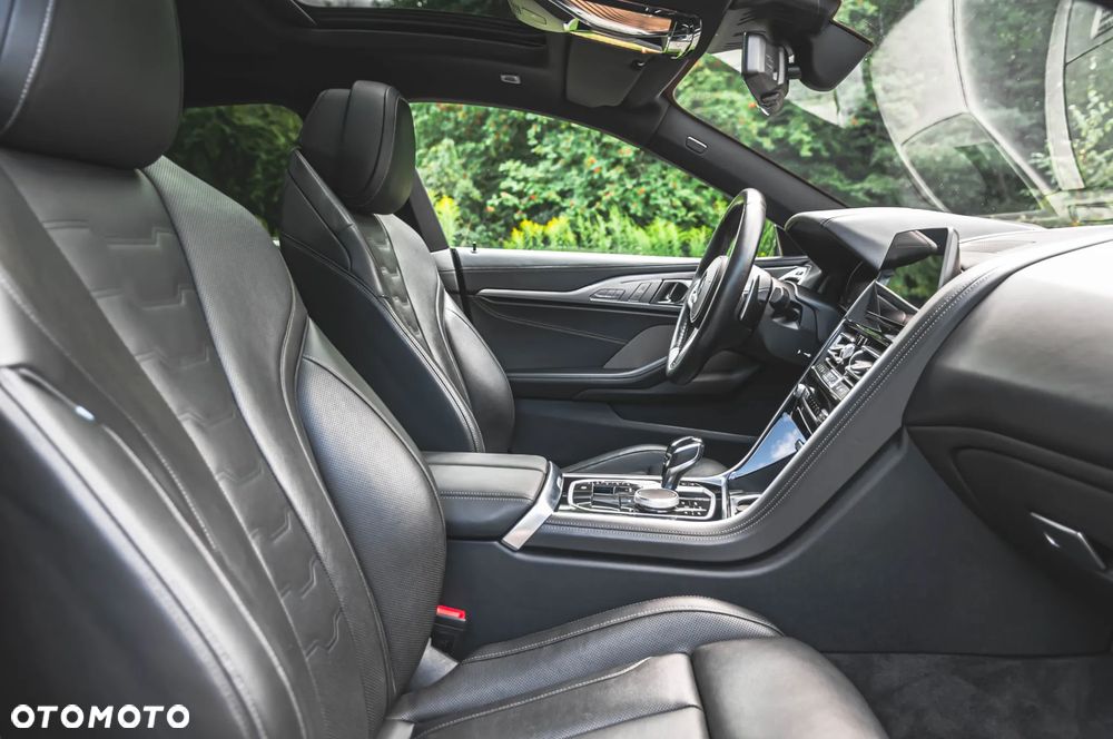 BMW Seria 8 840i - 16