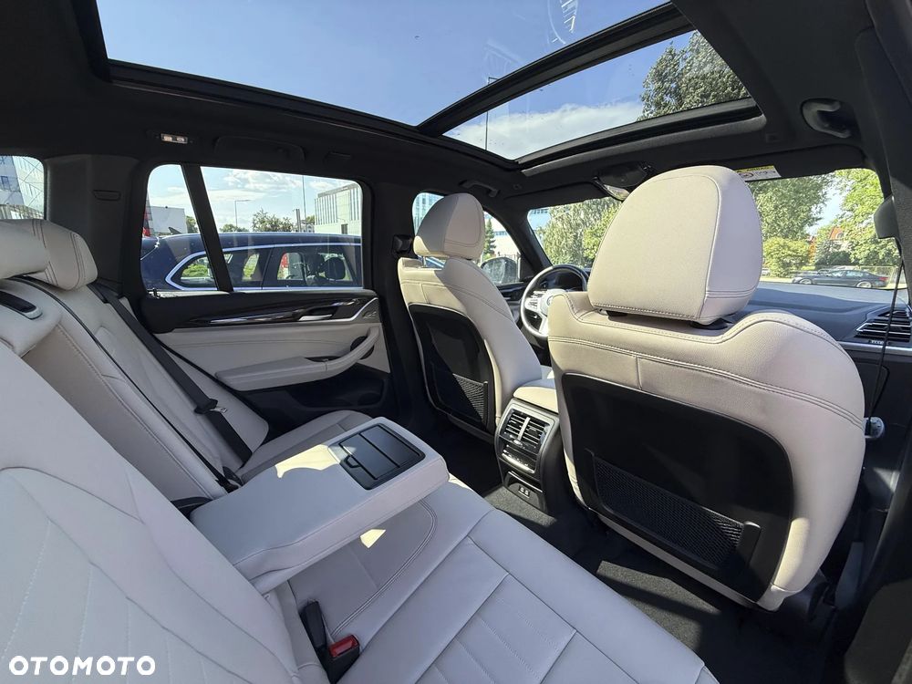 BMW X3 - 11