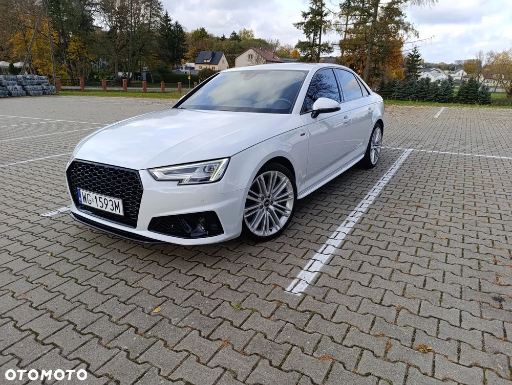 Audi A4 - 1