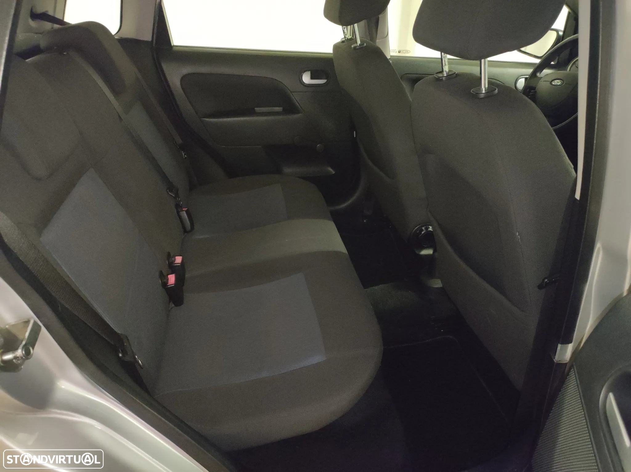 Ford Fiesta 1.25 Ambiente - 7