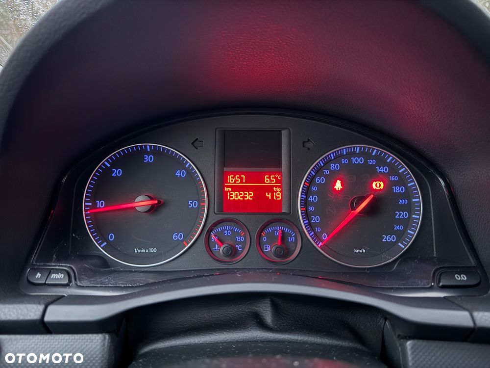 Volkswagen Golf - 8