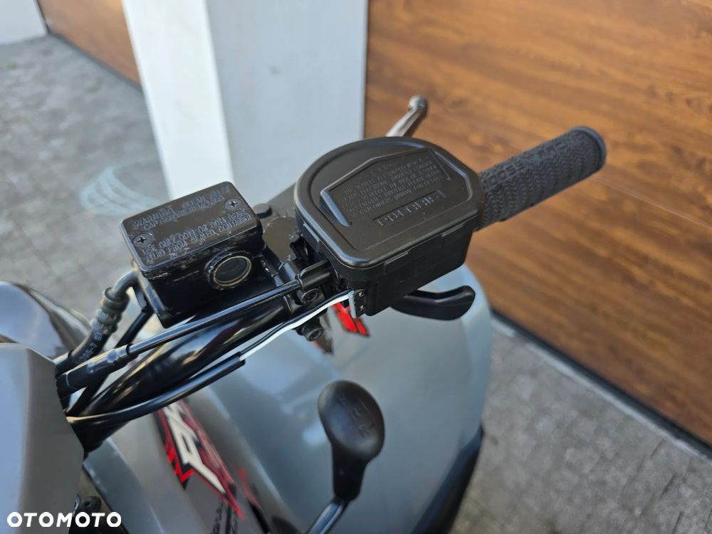 Polaris Phoenix - 12