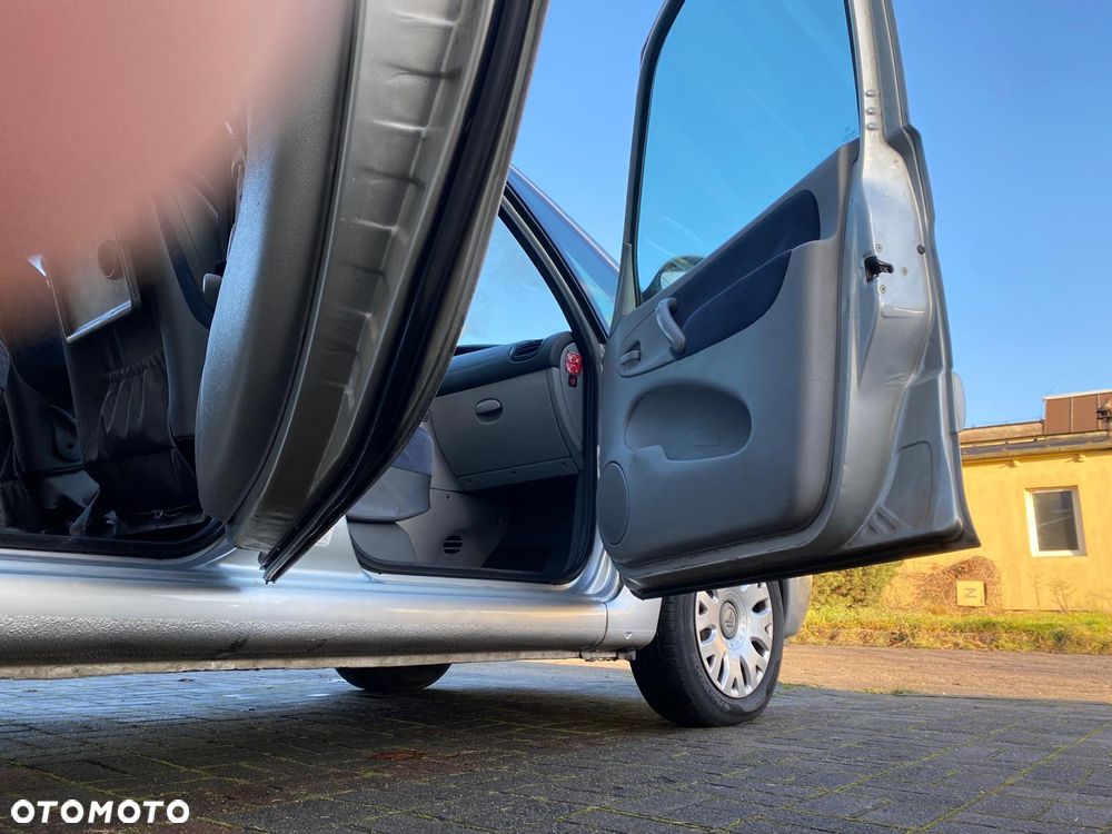 Citroën Xsara Picasso 1.6 HDi Style - 14