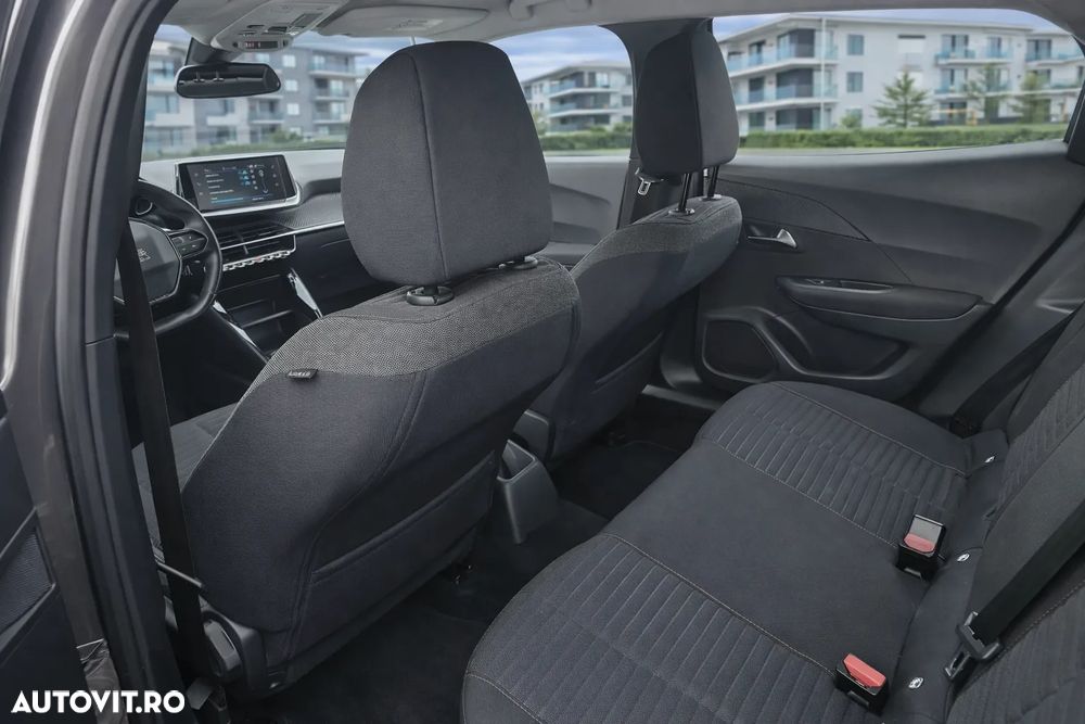 Peugeot 2008 1.2L PureTech 130 S&S EAT8 Allure - 8