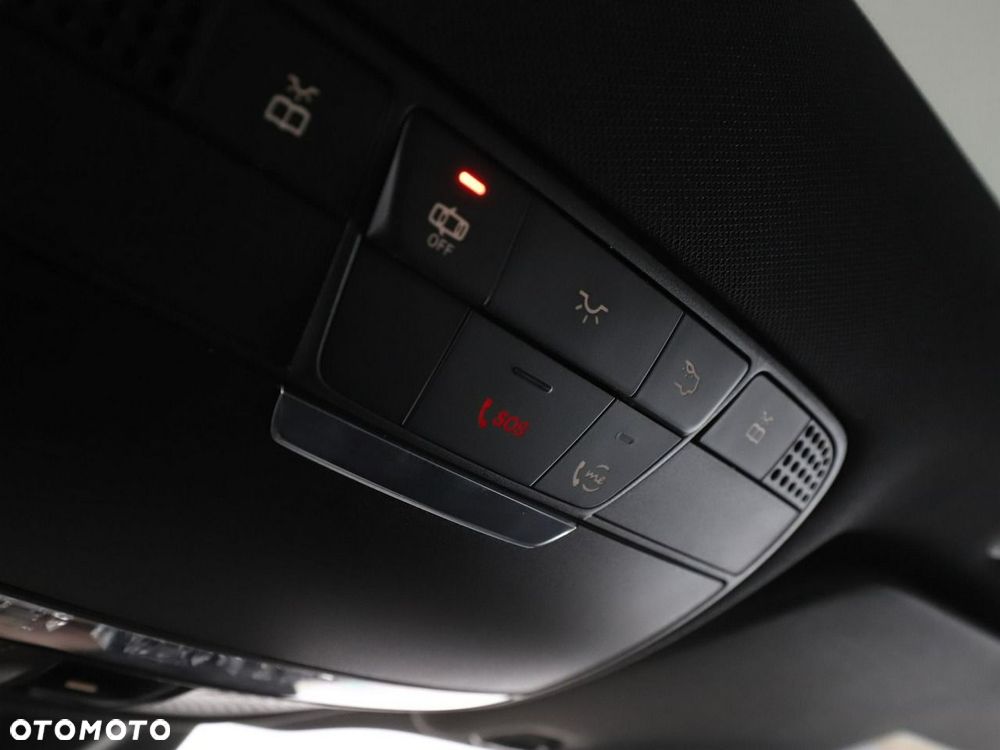 Mercedes-Benz GLC 300 de 4Matic 9G-TRONIC AMG Line - 39